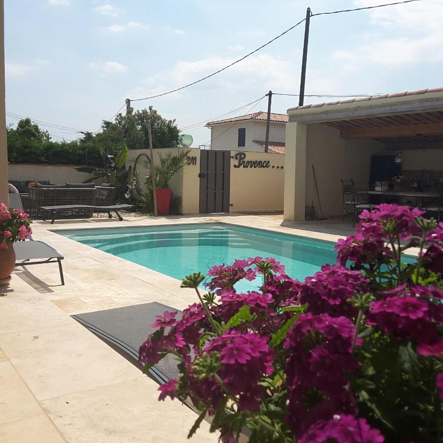 Bed and Breakfast Philoxenia Pourrieres Экстерьер фото