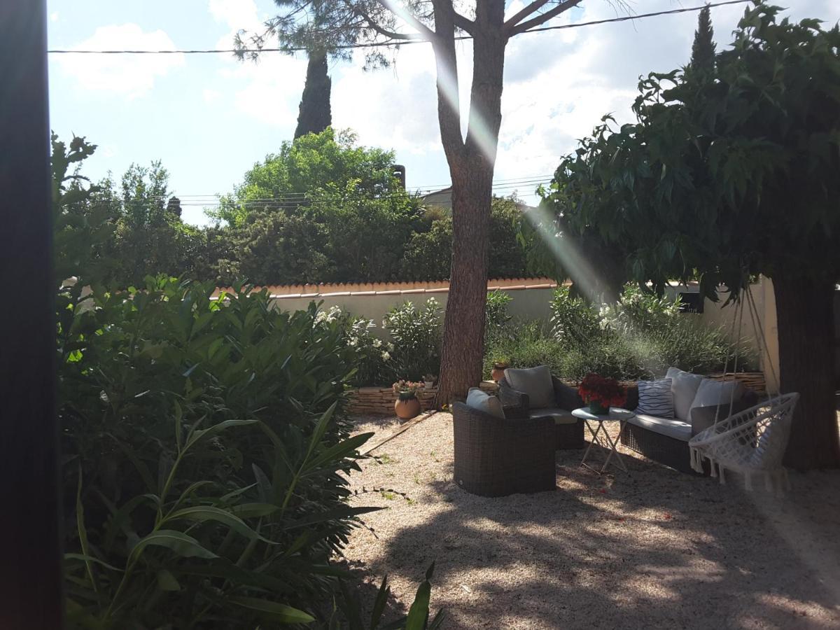 Bed and Breakfast Philoxenia Pourrieres Экстерьер фото