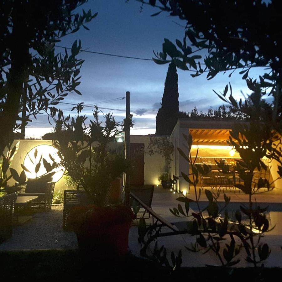 Bed and Breakfast Philoxenia Pourrieres Экстерьер фото